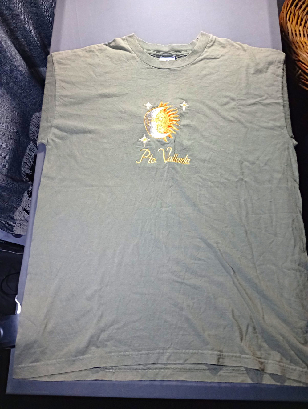 Yacht Club Graphic Embroidered Logo T Shirt Men's Size XL Green